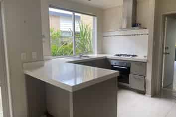 10 Flintridge Drive, Flat Bush