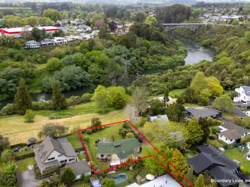 16 Marlowe Drive, Cambridge