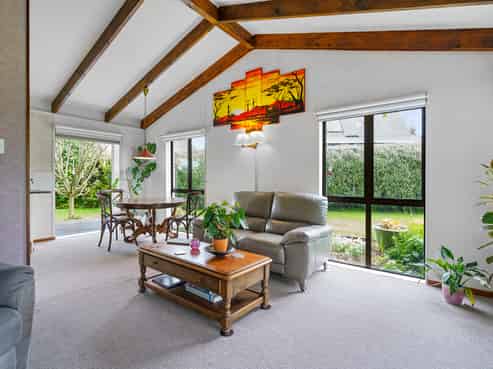 16 Marlowe Drive, Cambridge