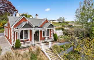 17 Lancaster Street, Lawrence