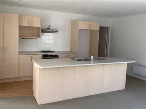 4 Poaka Avenue, Takanini