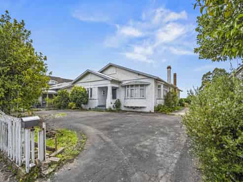 Remuera - develop or occupy