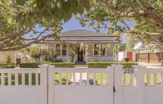 250 Wilsons Road, Waltham