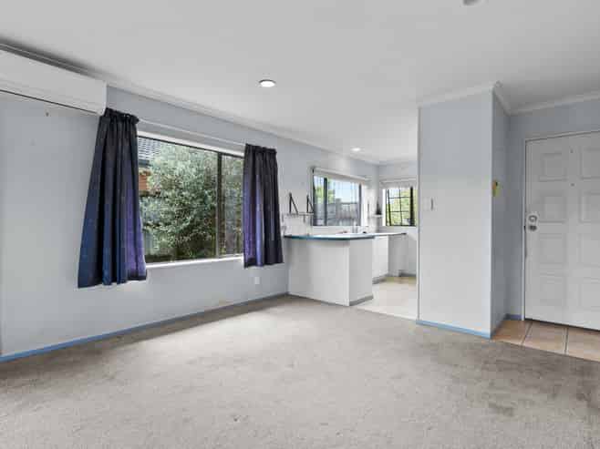 21 Sandwick Drive, Weymouth