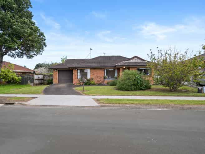 21 Sandwick Drive, Weymouth