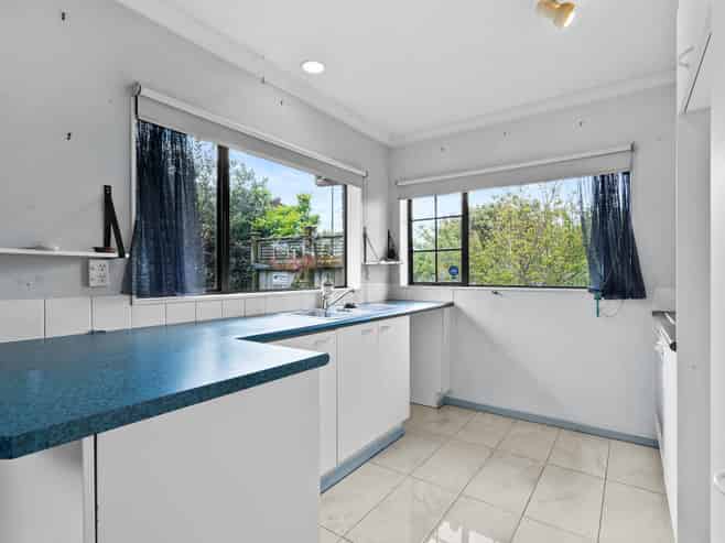 21 Sandwick Drive, Weymouth