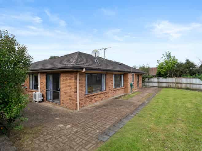 21 Sandwick Drive, Weymouth