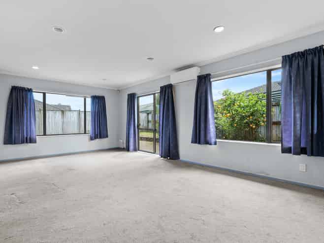 21 Sandwick Drive, Weymouth