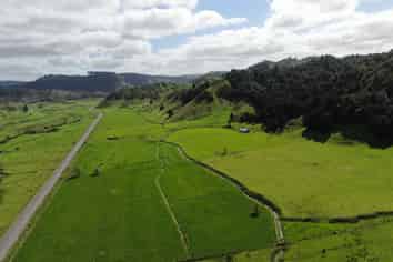 2858 State Highway 30, Benneydale