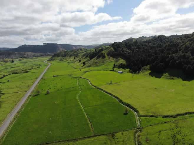 2858 State Highway 30, Benneydale