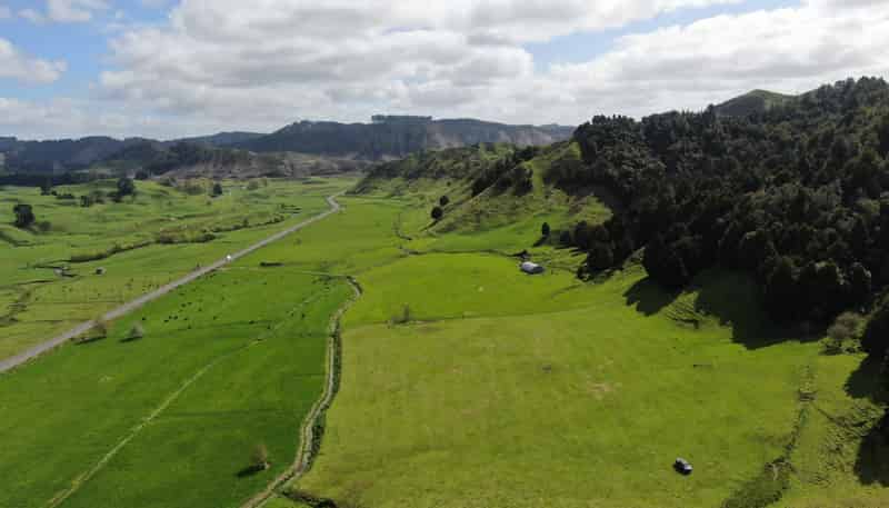 2858 State Highway 30, Benneydale