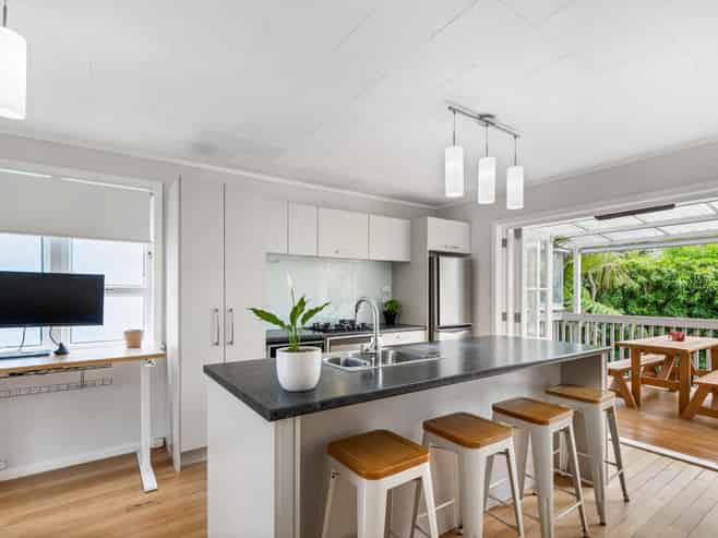 71 Saddleback Rise, Murrays Bay