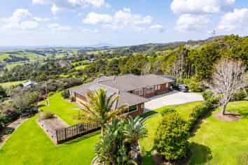 17 Wairimu Way, Waipu