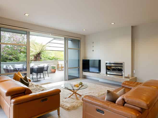 15 Azure Place, Huntington