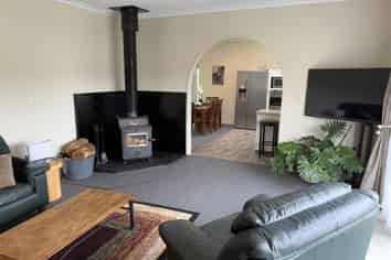  900 State Highway 7, Dobson