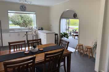  900 State Highway 7, Dobson