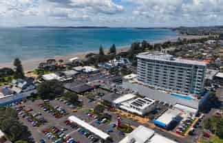 Split-Risk Investment in the Heart of Orewa