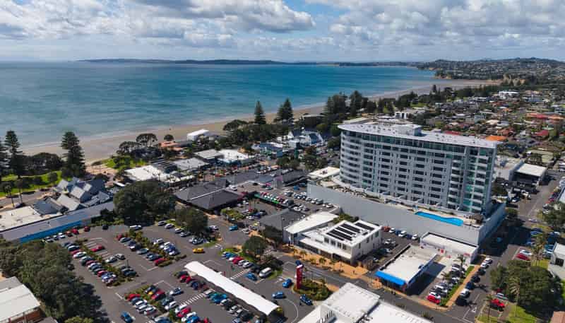 8W Moana Avenue, Orewa