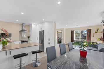 5 Midvale Place, Burswood