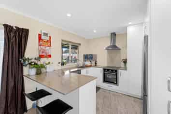 5 Midvale Place, Burswood