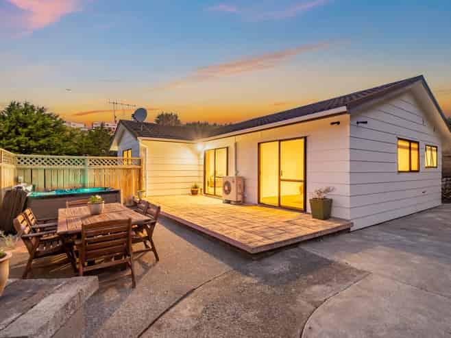 56 Albatross Close, Whitby