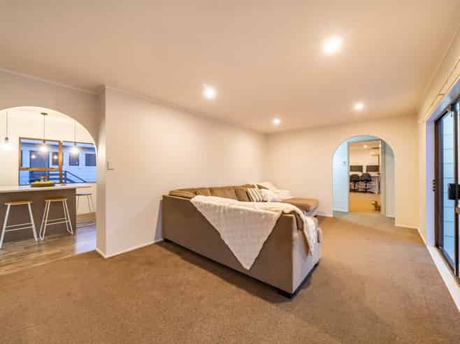 56 Albatross Close, Whitby