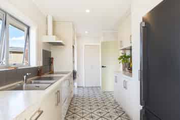 8 Elliot Crescent, Owhata