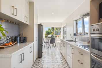 8 Elliot Crescent, Owhata