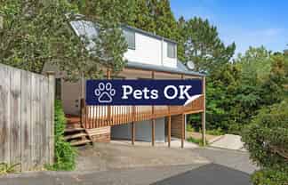 1/1018 East Coast Road, Torbay