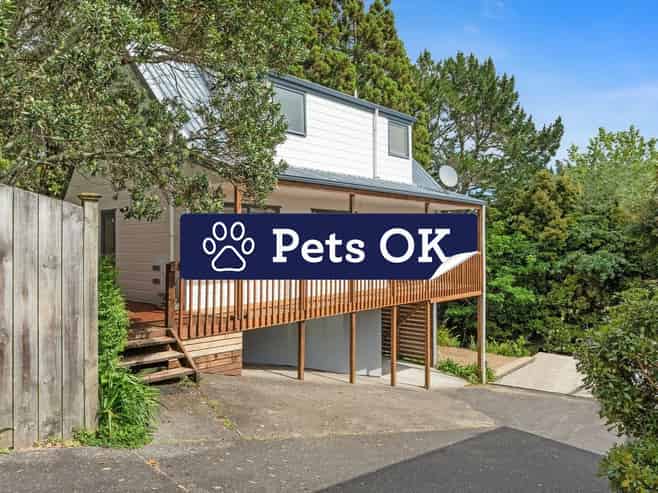 1/1018 East Coast Road, Torbay