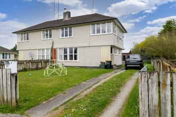 11 Hamilton Street, Pahiatua