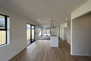 16 Verstappen Drive, Rolleston