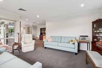 18A Doment Crescent, Orewa