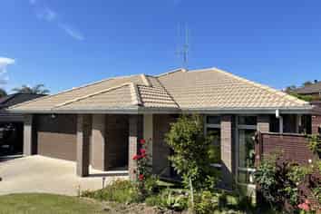 71 Fairfax Crescent  , Pyes Pa