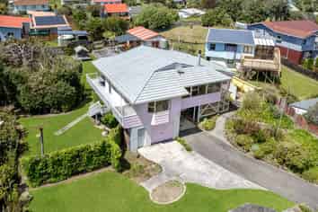 14 Manga-Pirau Street, Waikawa Beach