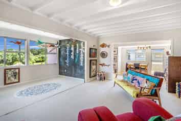 14 Manga-Pirau Street, Waikawa Beach