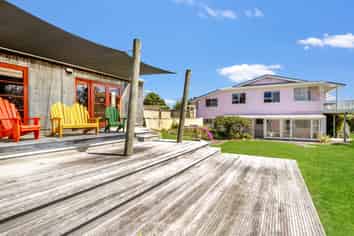 14 Manga-Pirau Street, Waikawa Beach