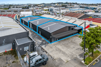 Private Rear Unit with Large Secure Yard