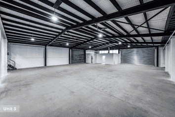 Private Rear Unit with Large Secure Yard