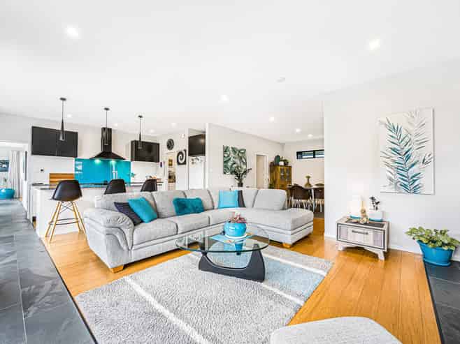 18 Awanui Crescent, Matakana