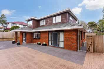 Auckland - Address withheld