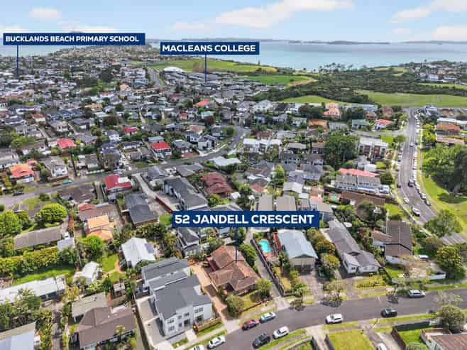 52 Jandell Crescent, Bucklands Beach