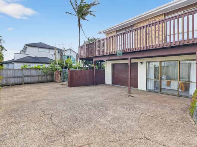 52 Jandell Crescent, Bucklands Beach