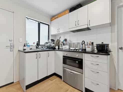 B708/176 Broadway, Newmarket