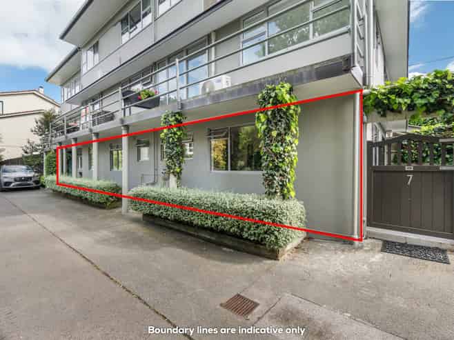 7/17 Cathedral Place, Parnell
