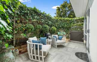 7/17 Cathedral Place, Parnell