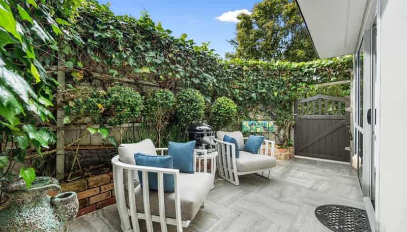 7/17 Cathedral Place, Parnell