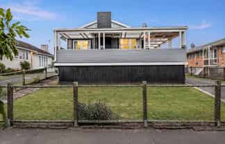 97 Tripoli Road, Panmure