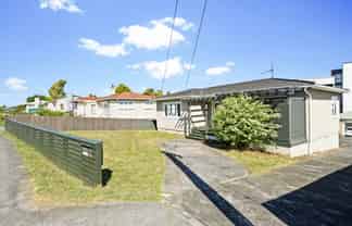 1/66 College Road, Northcote