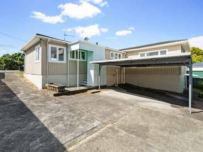 1/66 College Road, Northcote